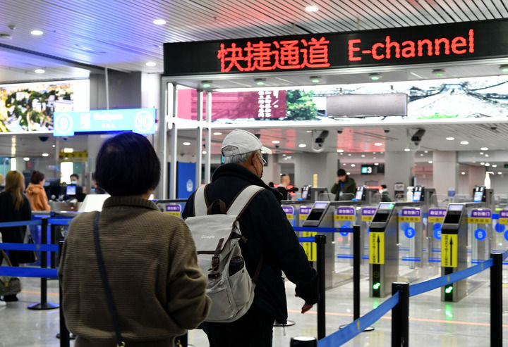 福州机场边检快捷通道信息采集点启用