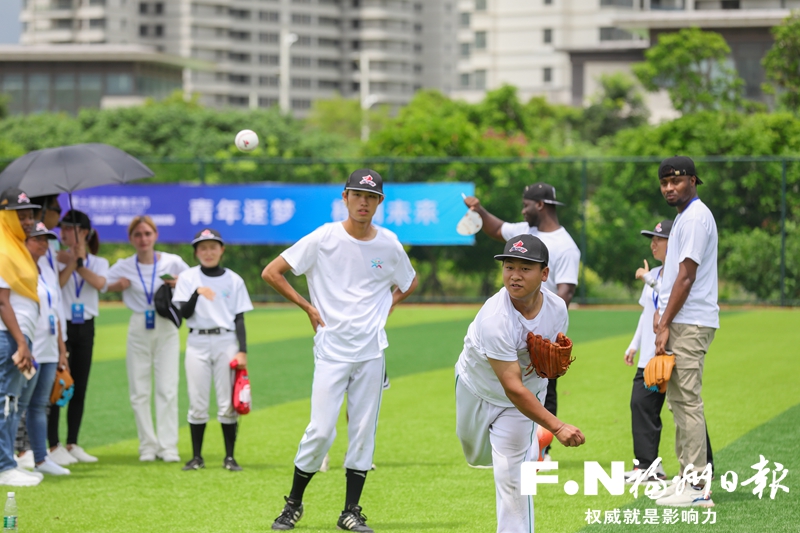 第五届“海青杯”两岸青年慢垒邀请赛举行
