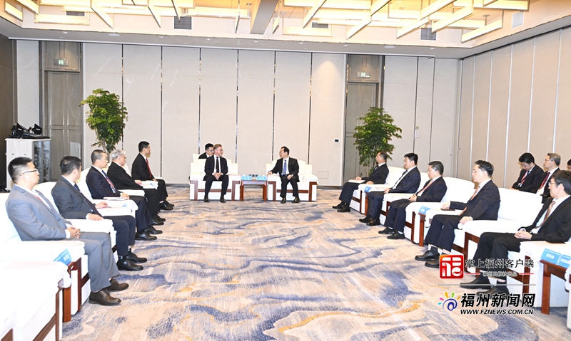 林宝金吴贤德与重点客商及“两国双园”客商代表座谈