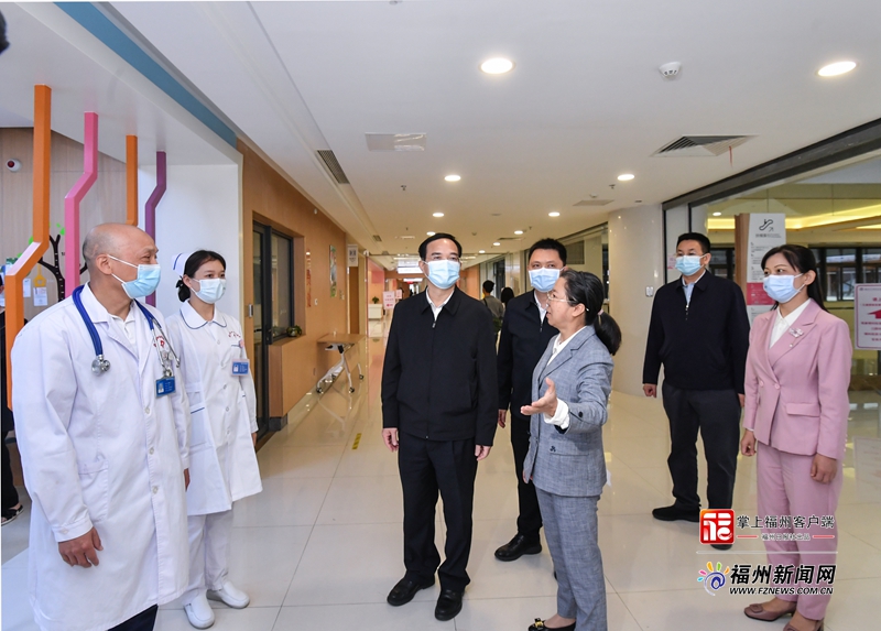 林宝金看望慰问一线护理工作者