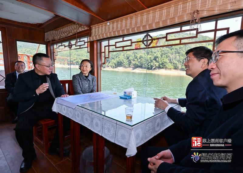 郭宁宁调研基层治理工作