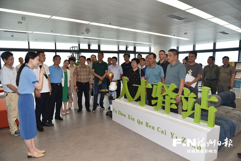 各级劳模学习新思想主题实践活动走进滨海新城