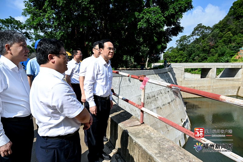 林宝金“河长日”调研“高水高排”及内河游工作