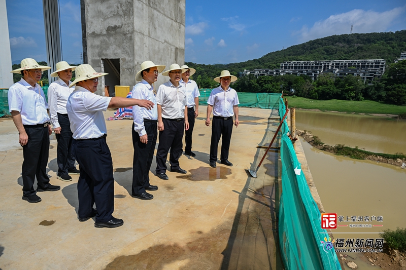 林宝金“河长日”调研“高水高排”及内河游工作
