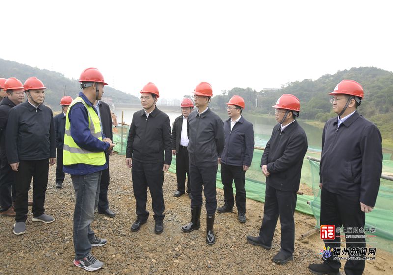 林宝金吴贤德带队开展“河长日”暨“护河爱水、清洁家园”活动