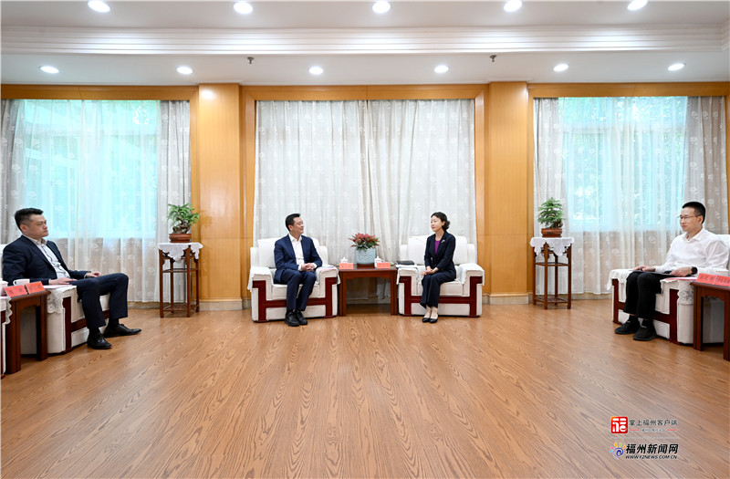 郭宁宁与华为公司副总裁吴辉一行座谈交流
