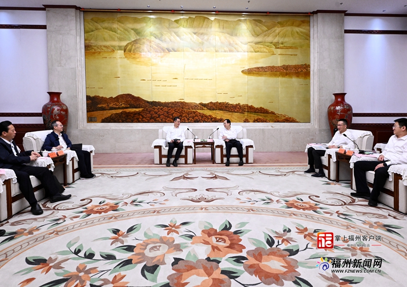 林宝金与南昌市考察团一行座谈交流
