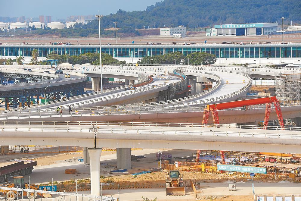 福州长乐国际机场二期扩建工程项目建设忙