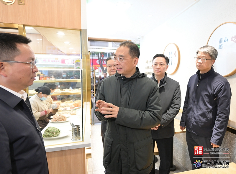 吴贤德带队检查节前安全生产和市场保供工作