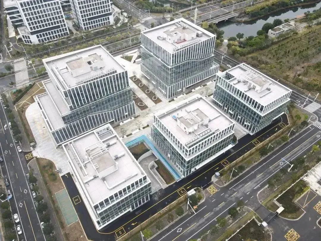 ​中国东南大数据产业园研发楼六期竣工验收