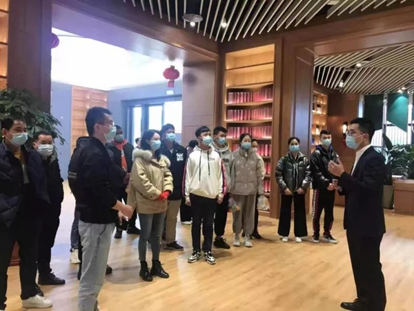 “来宾脸上的笑容是对我们工作最大的肯定”