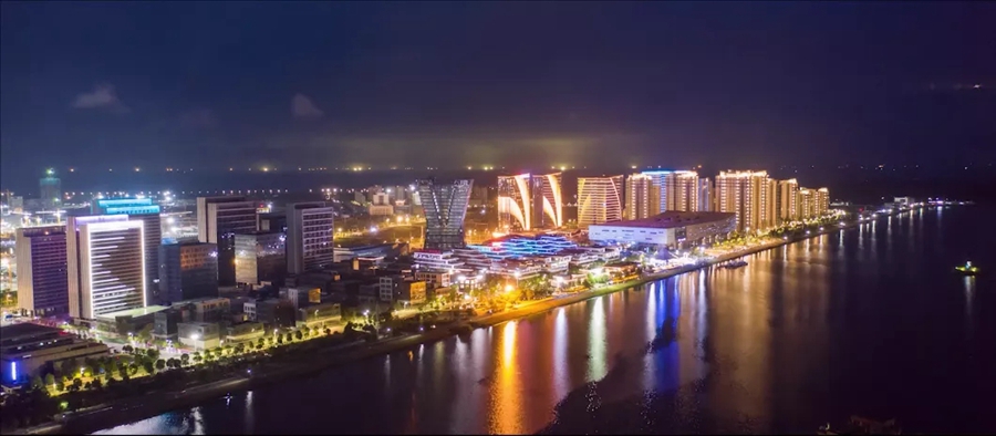 你见过吗？滨海新城多彩的夜……
