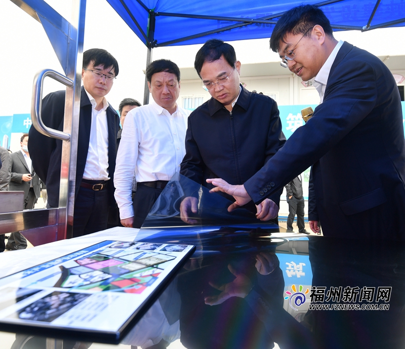 林宝金尤猛军到滨海新城调研并参加重大项目集中开工和义务植树活动