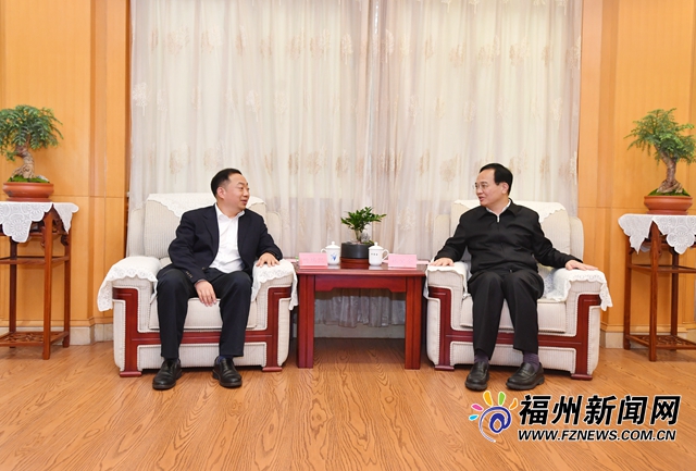 林宝金与华为公司客人座谈交流