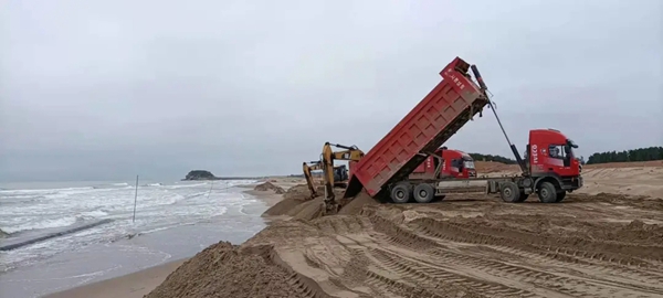 福州滨海新城这个海滩修复进行中 预计6月底完成