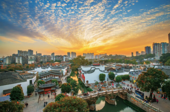 《龙》杂志专访福州市长尤猛军：办世界遗产大会 拓海上丝绸之路