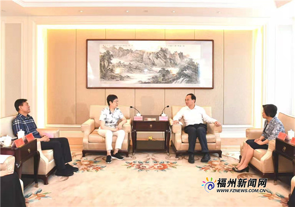 林宝金与吴玲女士座谈交流