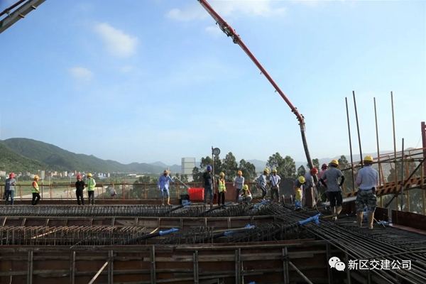 国道g316线长乐漳港至营前段项目a4标段首联现浇箱梁成功浇筑