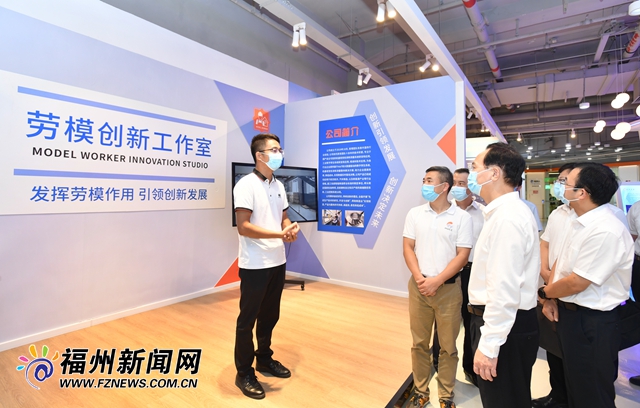 林宝金调研科创走廊建设并召开现场推进会