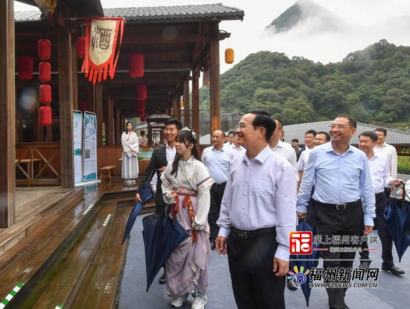 2022年上半年全市重点项目建设“亮晒比学”活动总结会召开