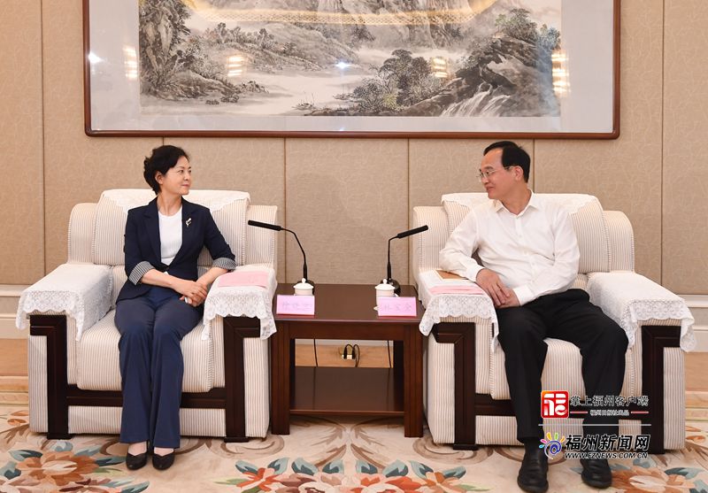 林宝金与工信部副部长徐晓兰一行座谈