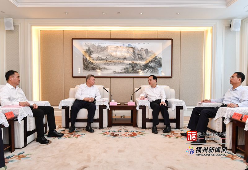 林宝金吴贤德与中建集团董事长郑学选座谈