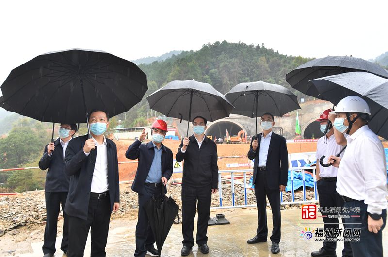 林宝金吴贤德调研现代物流城建设