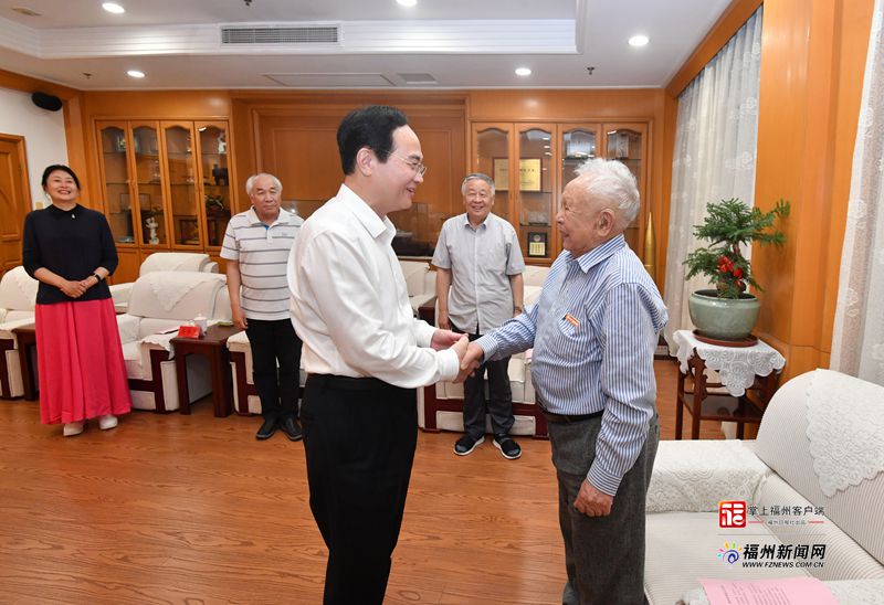 林宝金与北京大学教授谢冕一行座谈交流