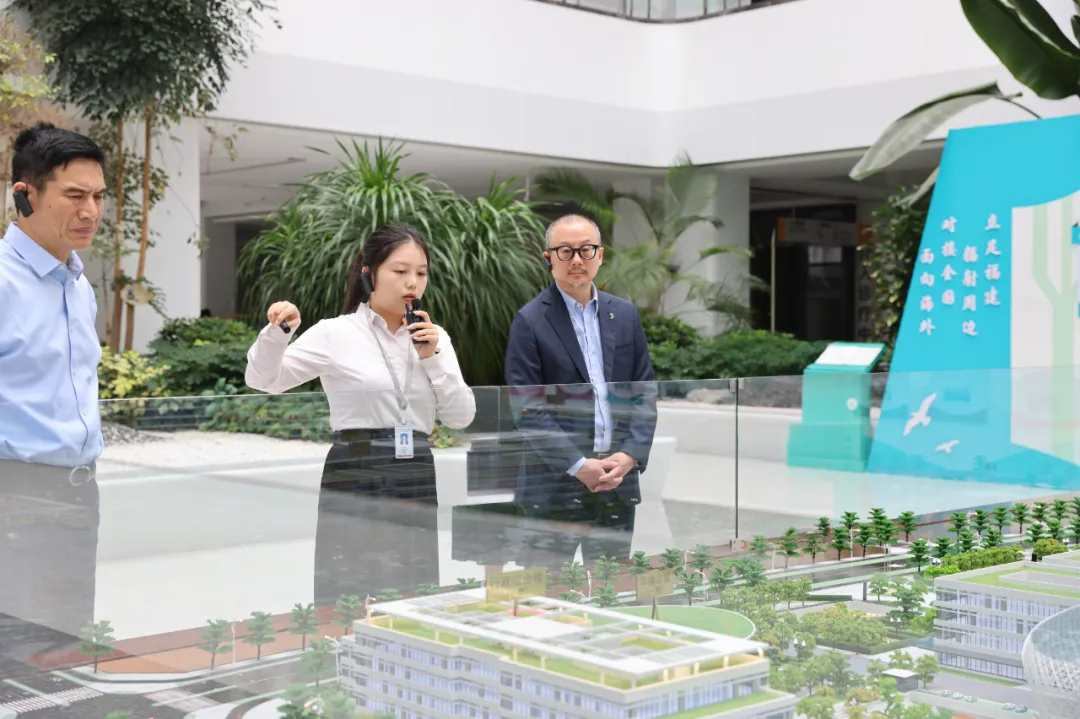 香港贸发局华南首席代表黄天伟一行到福州新区考察调研