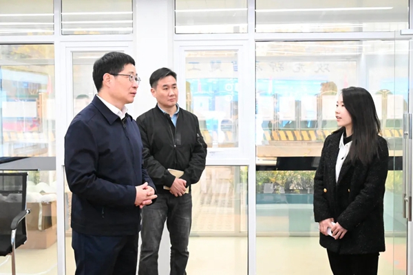 陈云水兰文开展春节前慰问并检查安全生产工作