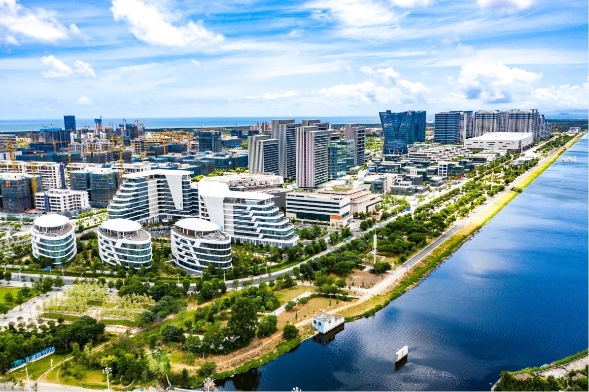 福州滨海新城：大东湖畔起新城 精彩蝶变绽缤纷